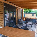 キャンプ場 Camp ヴェレニエ