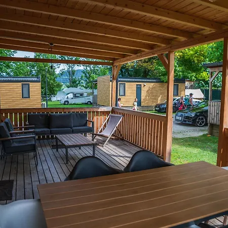 Camp Campingplatz *